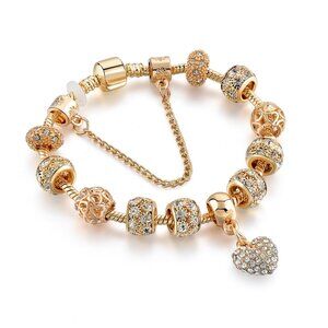 Elegant Gold-Plated Charm Bracelet with Crystal Heart Pendant